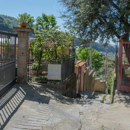 On' Michele بيت ضيافة 4*